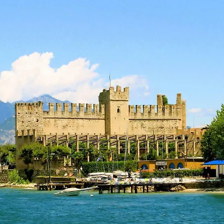 펜션 Oliveto Del Garda *